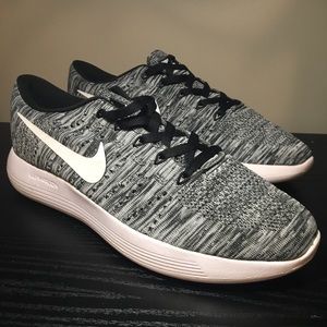 Nike lunar epic 8 Size 11